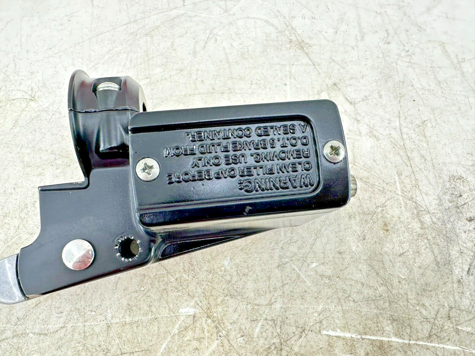 1995 HARLEY SOFTAIL Front Brake Master Cylinder OEM HD