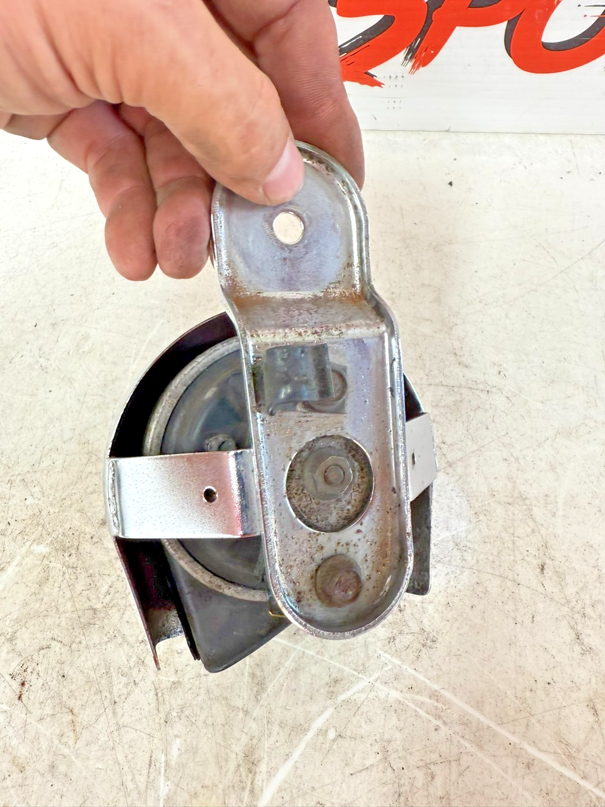 1997 HARLEY DAVIDSON SOFTAIL Horn & Chrome Cover