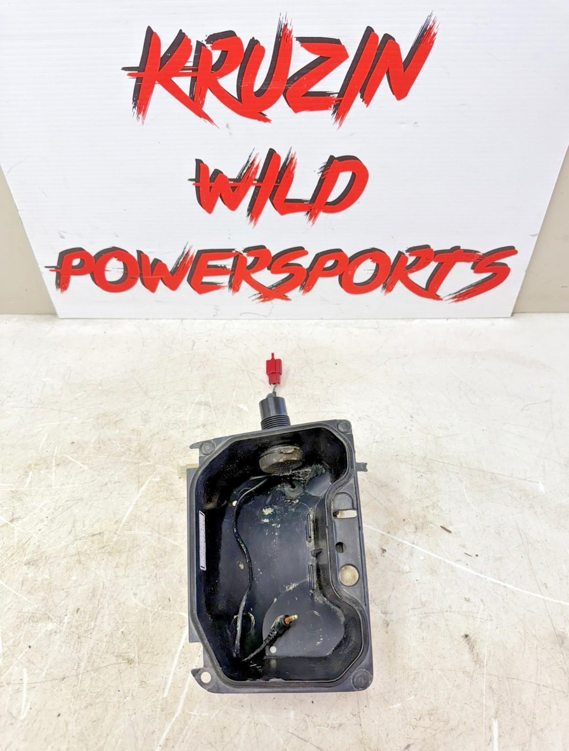 2002 Honda Goldwing GL1800 Front Storage Glove Box Left Side Air Duct