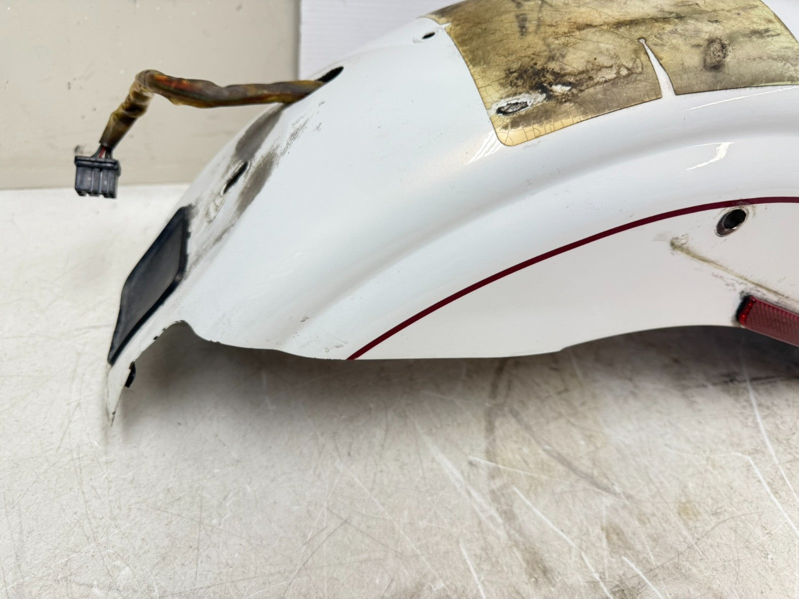 2003 HARLEY DYNA WIDE GLIDE Rear Fender Pearl White 100th Anniversary