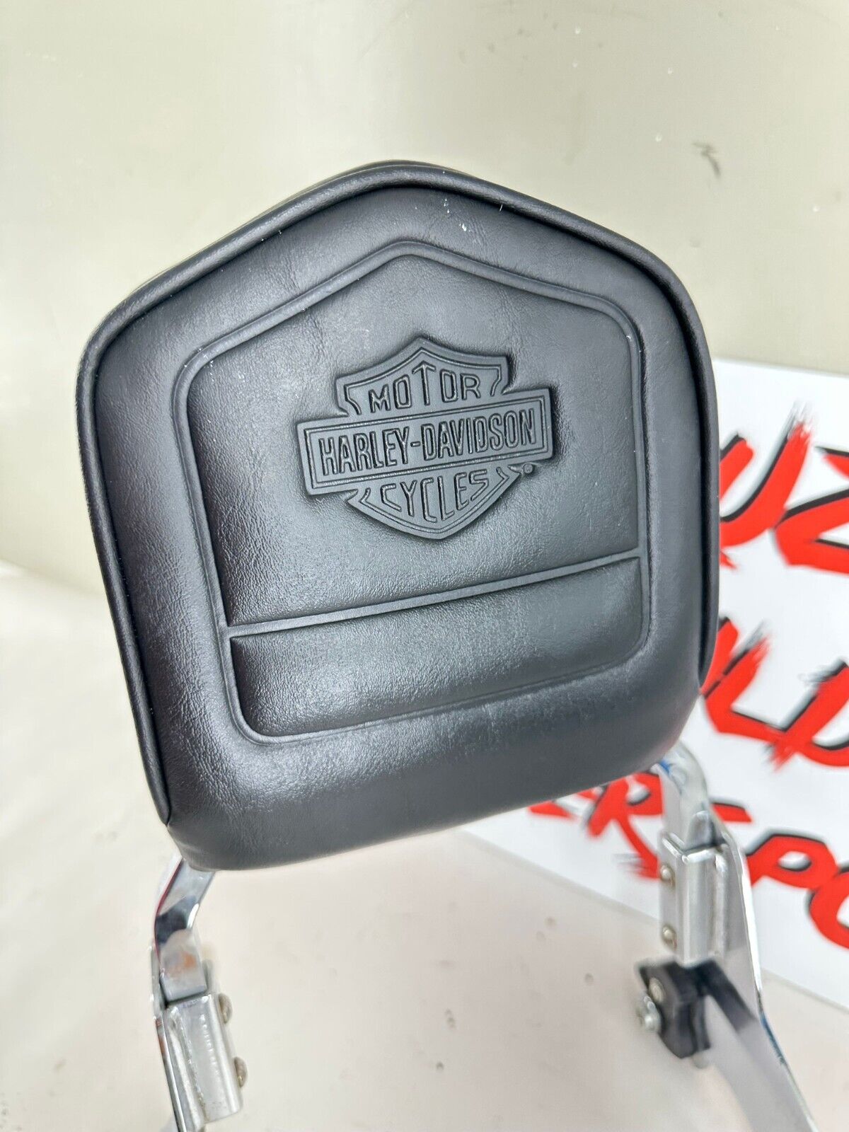 2012 HARLEY SPORTSTER CUSTOM Genuine Sissy Bar Passenger Backrest Detachable