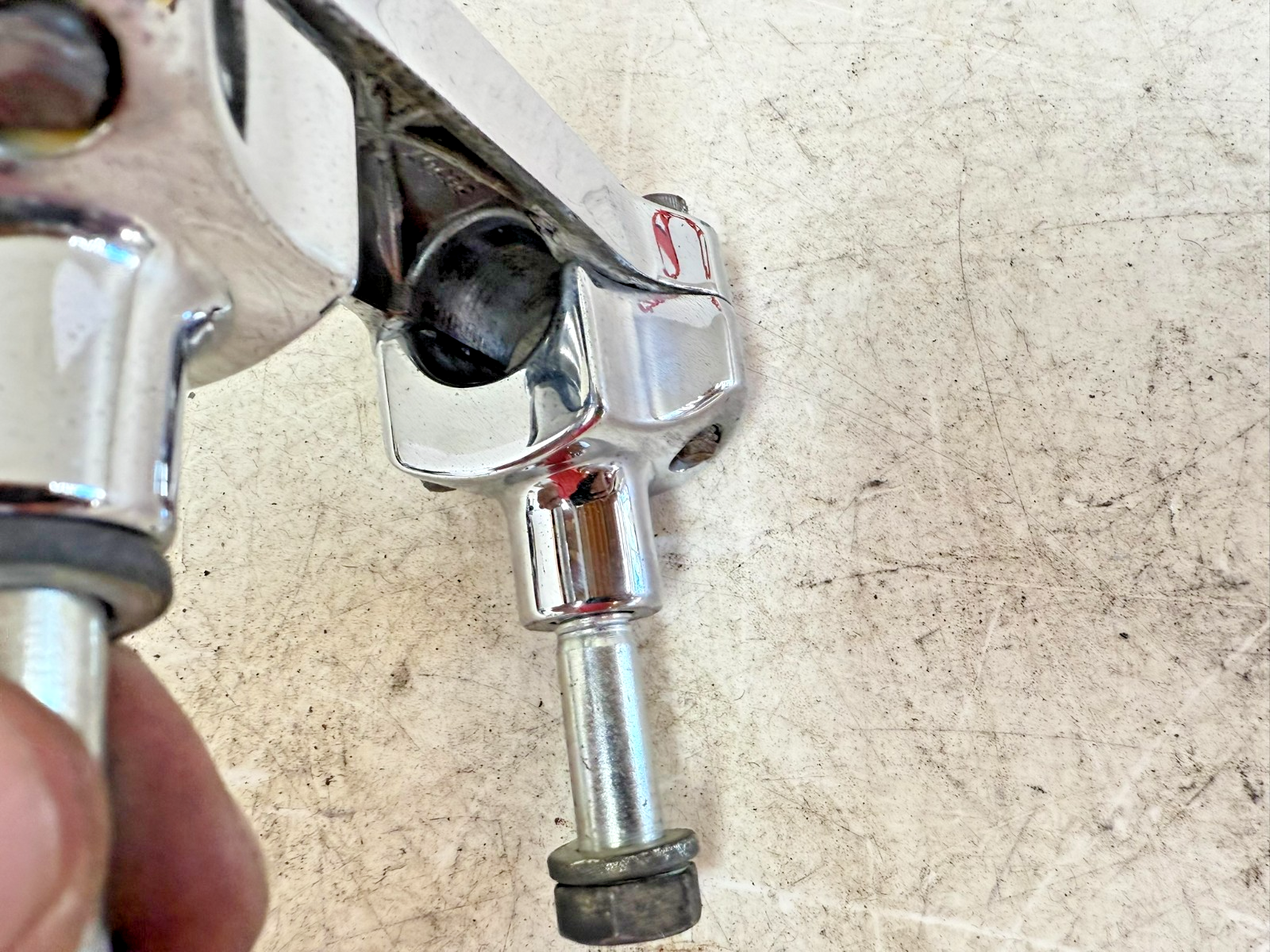 1997 HARLEY DAVIDSON SOFTAIL Handlebar Clamp Riser Chrome