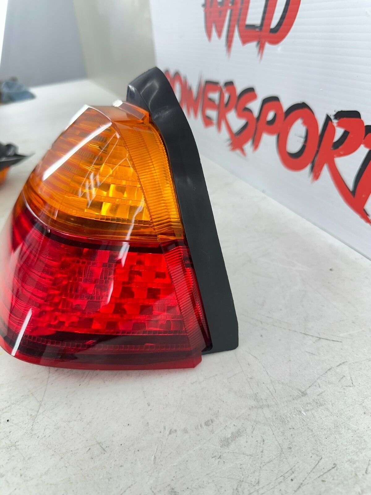 2004 Honda Goldwing GL1800 Lower Saddlebag Corner Brake Turn Signal Light