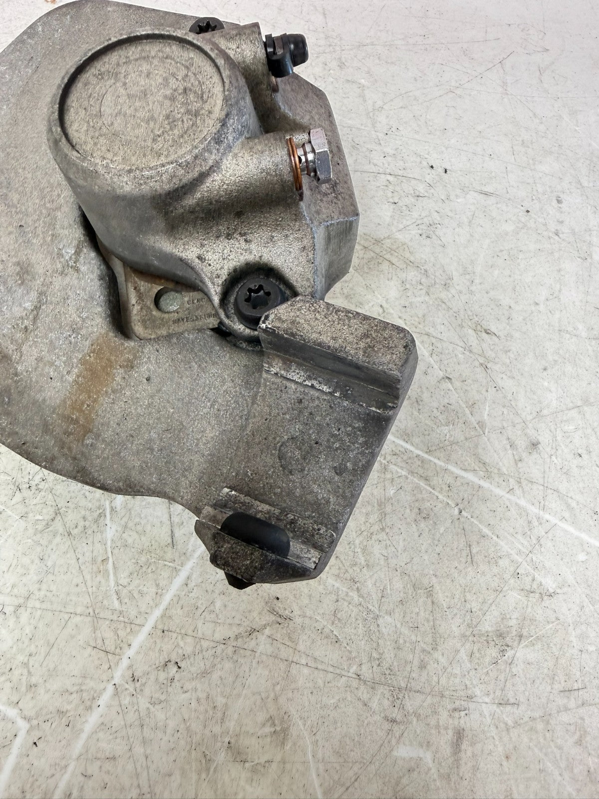 1995 HARLEY FLH ELECTRA GLIDE Rear Brake Caliper w/ Bracket