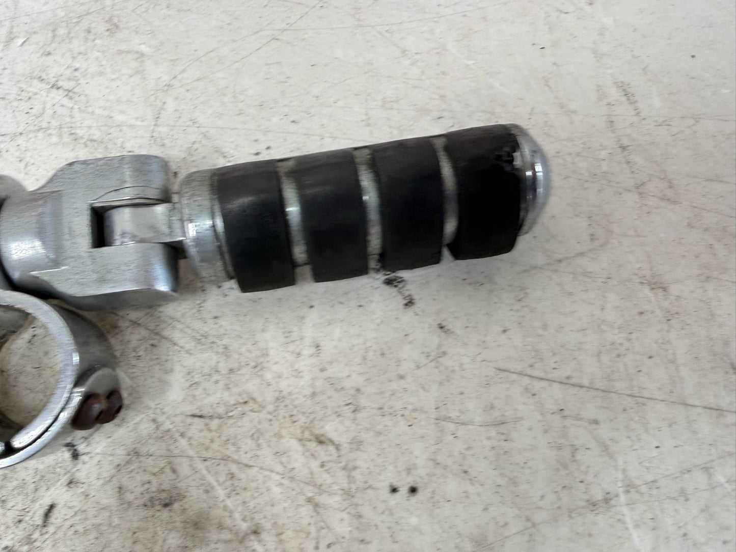 1995 HARLEY FLH ELECTRA GLIDE Chrome Highway Foot Pegs Peg Rest OEM HD
