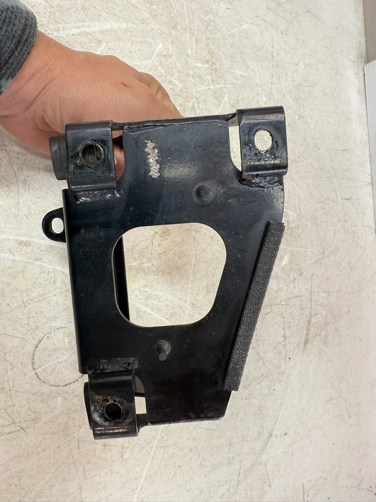 1997 Harley Davidson Sportster Battery Box Tray Holder Housing Mounting Bracket