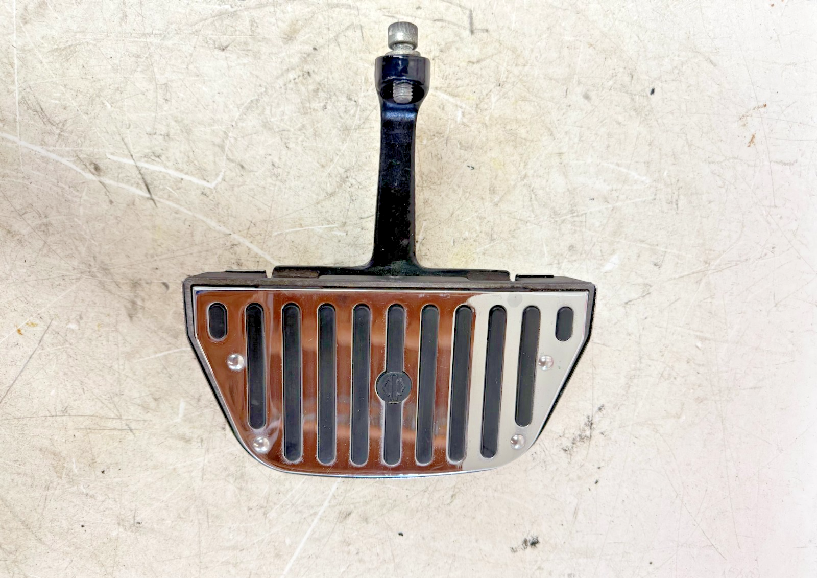 1995 HARLEY FLH ELECTRA GLIDE Floorboard Right Footrest OEM HD
