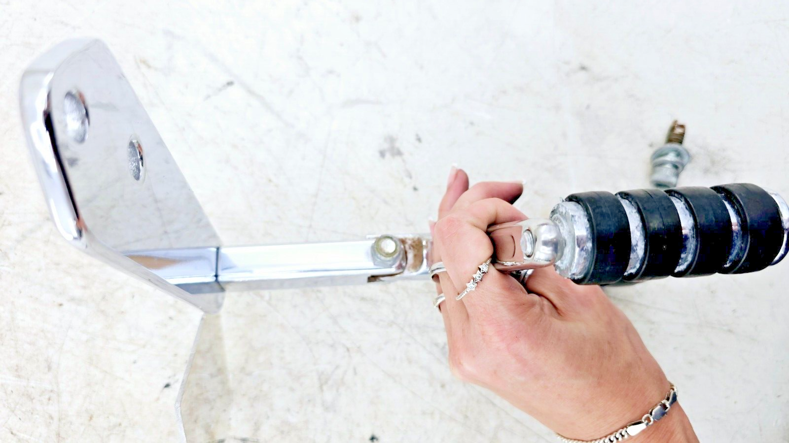 1999 HARLEY DYNA CONVERTIBLE Chrome Front Highway Forward Pegs MTG Bracket