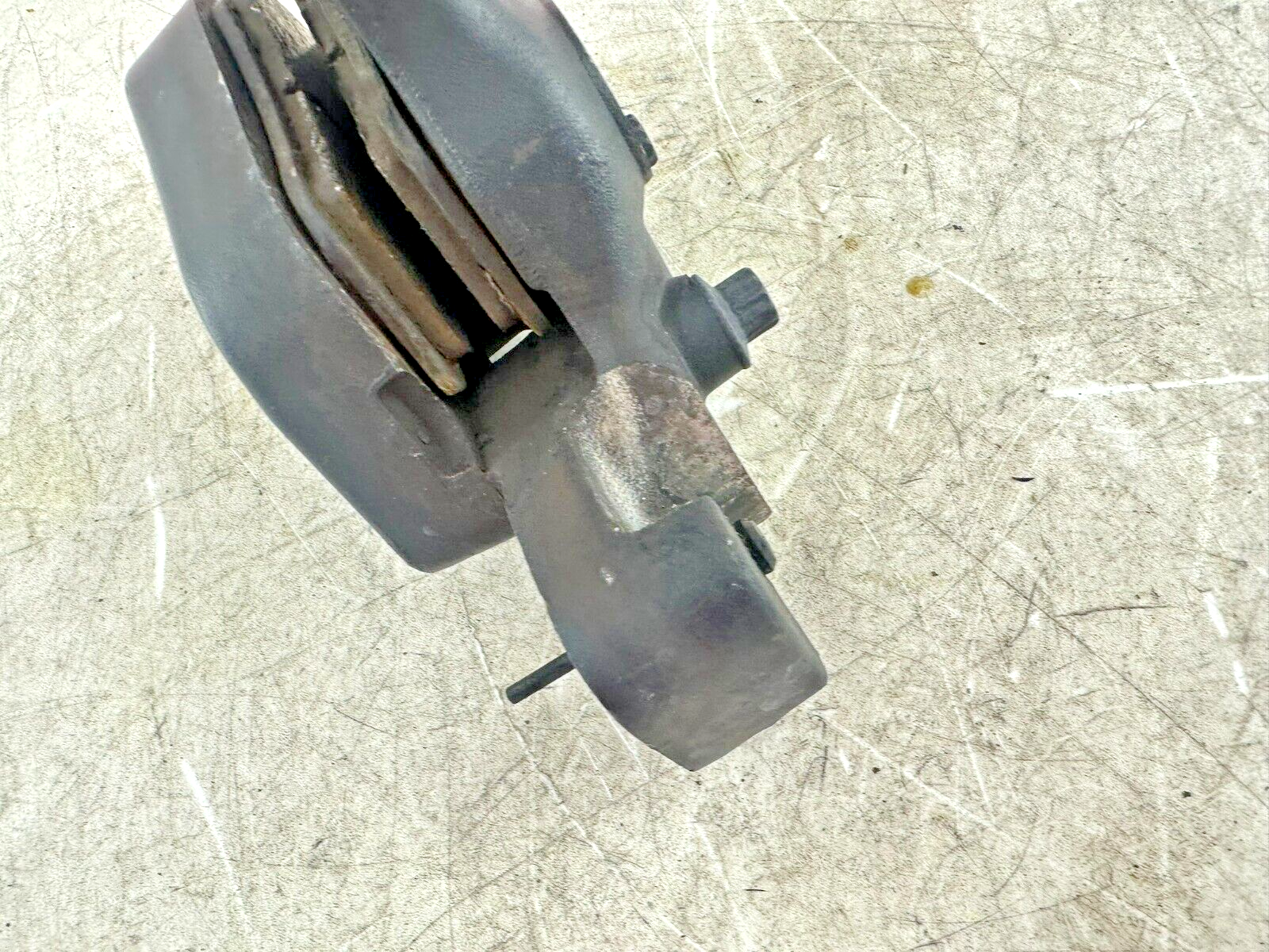 2006 HARLEY SOFTAIL DELUXE OEM HD Rear Brake Caliper Works Great