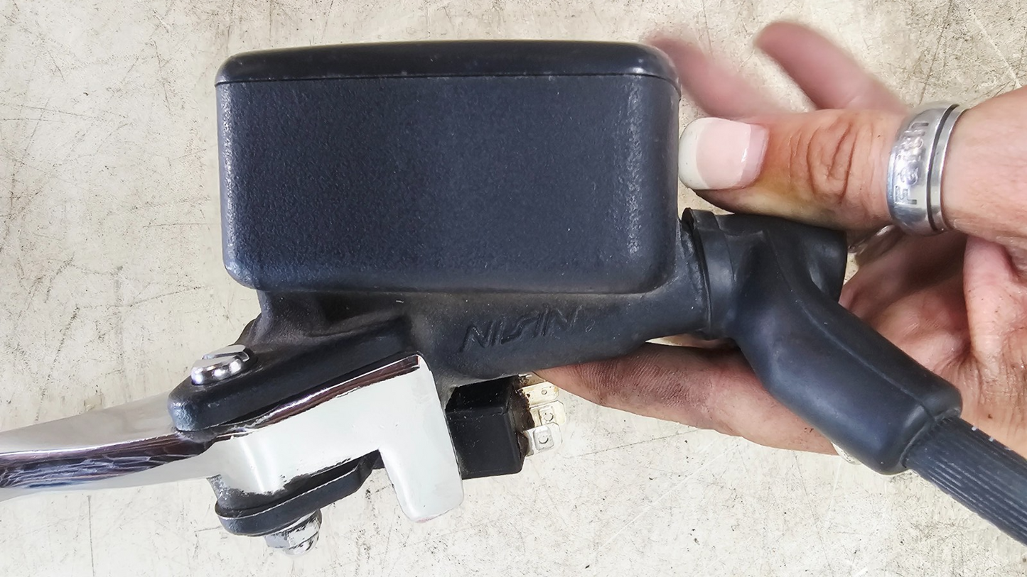 1995 HONDA GOLDWING GL1500 Brake Calipers + Front Brake Master Cylinder