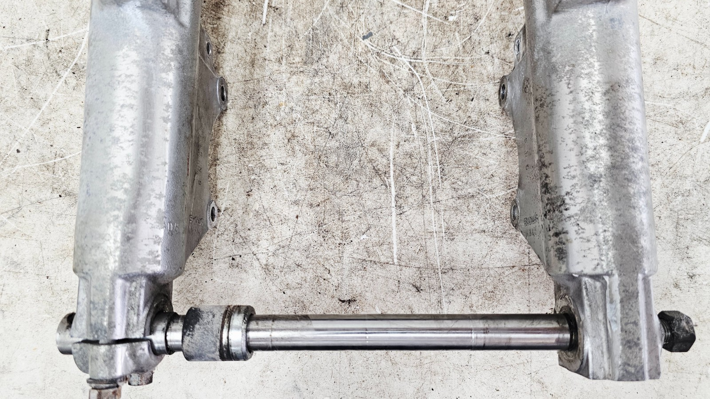 1996 HARLEY FLH ELECTRA GLIDE OEM HD Forks Front End Suspension Triple Tree Axle