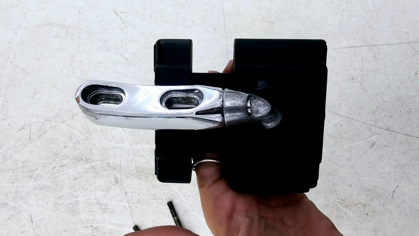 2003 HARLEY SOFTAIL DEUCE Ciro Premium Smartphone GPS Holder Chrome Mount