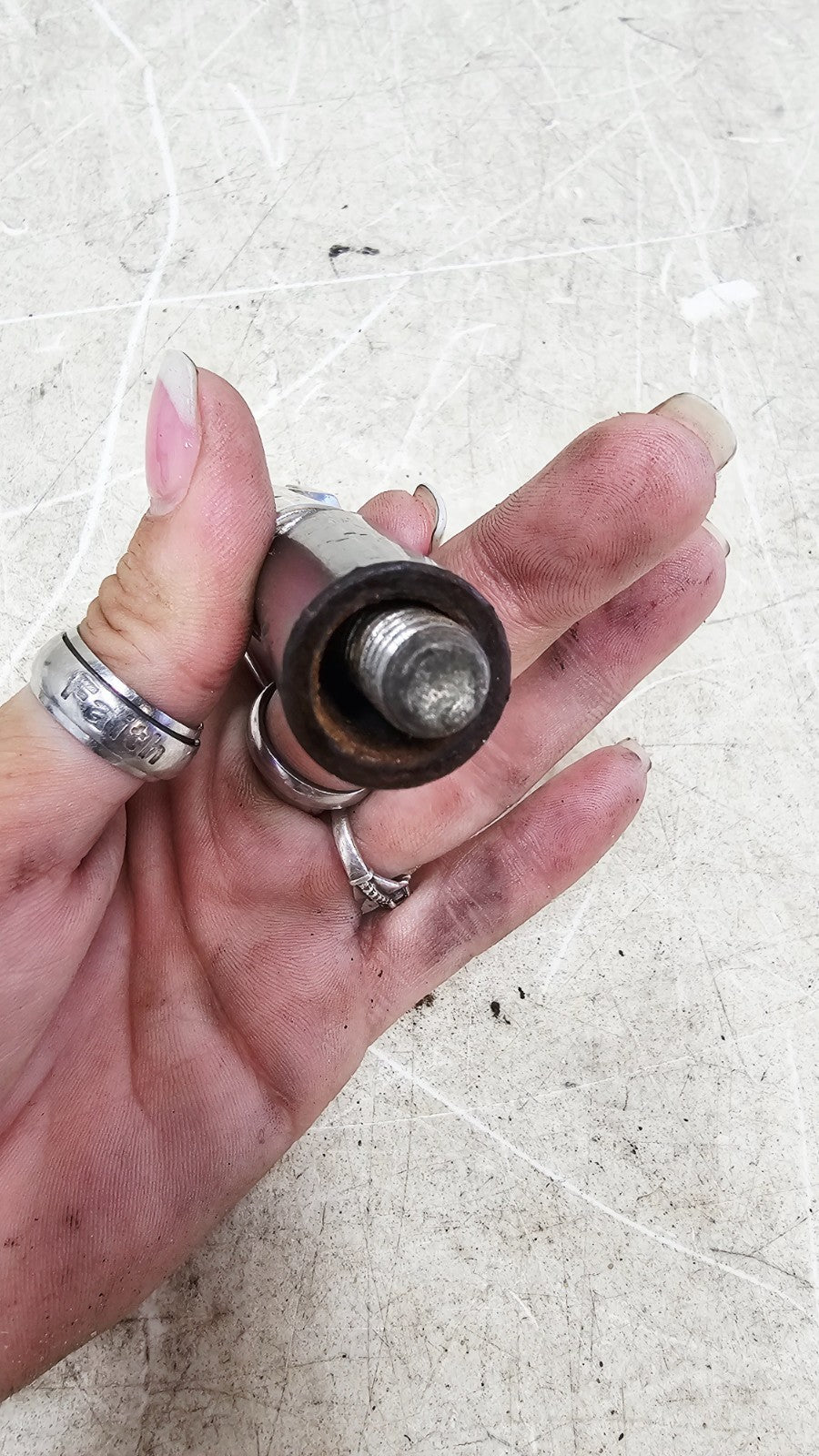 2000 HARLEY SOFTAIL DEUCE Chrome Passenger Footpeg Peg Bracket Mount Support