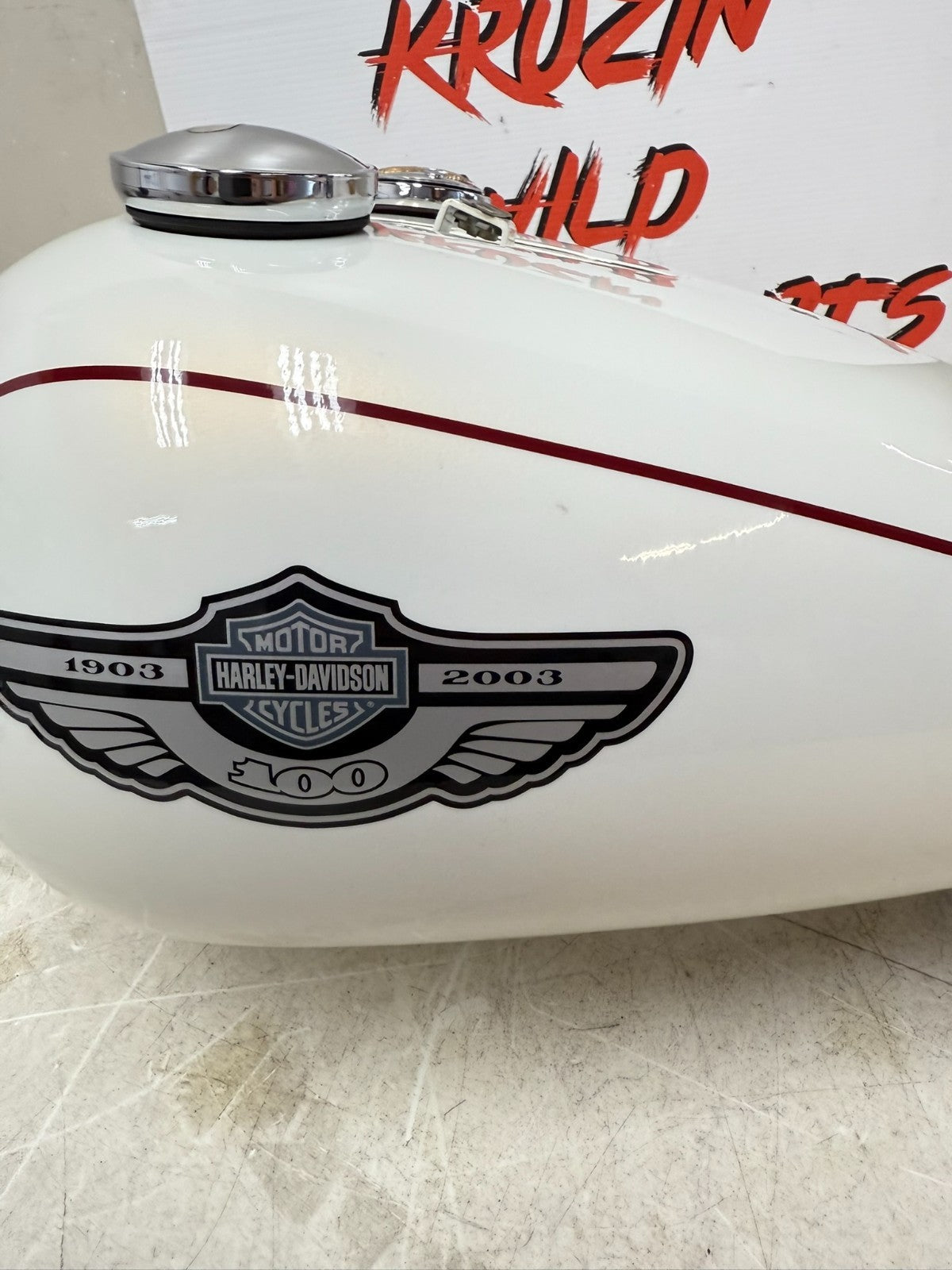 2003 HARLEY DYNA WIDE GLIDE OEM HD Gas Fuel Tank Pearl White 100th Anniversary