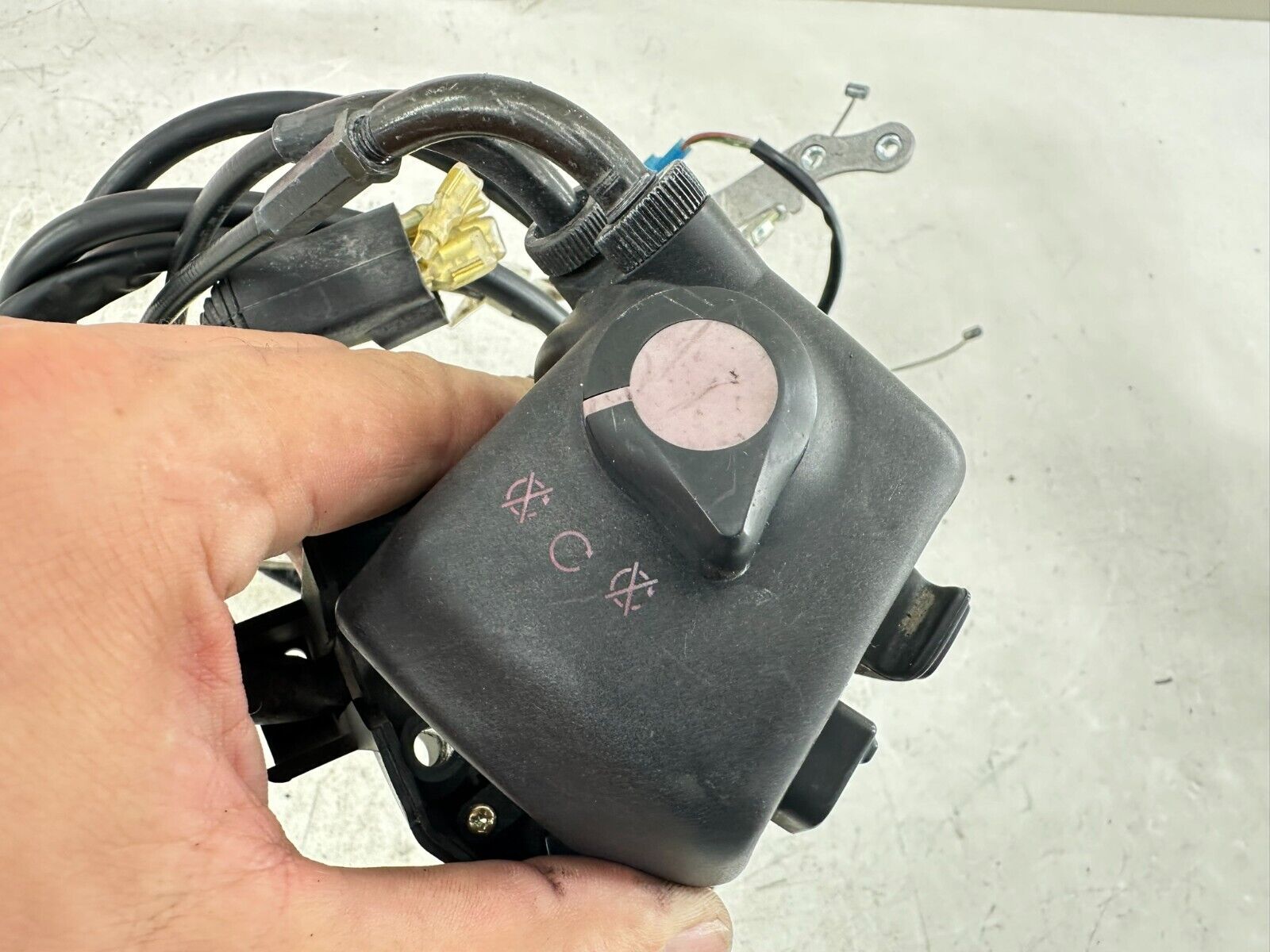 2004 Honda Goldwing GL1800 Right Hand Throttle Controls Switch Button + Cable