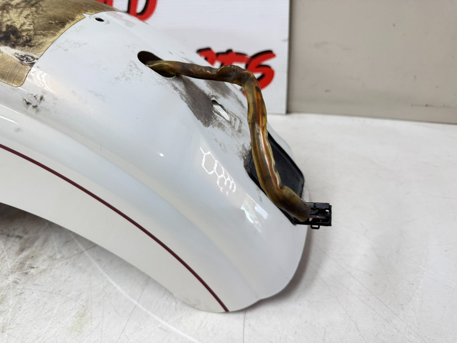 2003 HARLEY DYNA WIDE GLIDE Rear Fender Pearl White 100th Anniversary