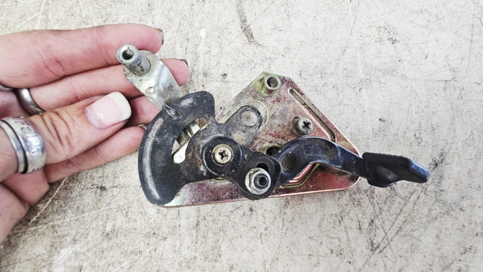 1995 HONDA GOLDWING GL1500 Windshield Height Adjustment Hardware