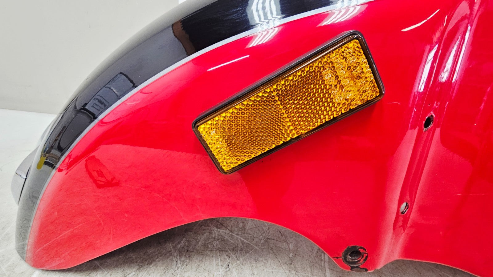 1999 HONDA VALKYRIE INTERSTATE Front Fender w/ Chrome Trim Tip OEM