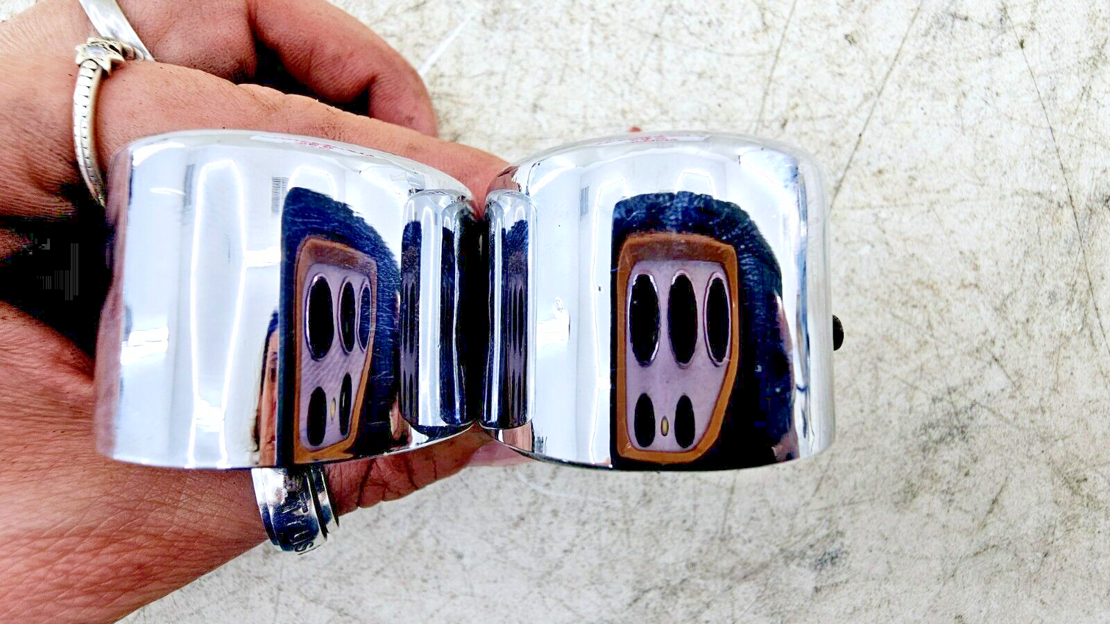 1999 HARLEY DYNA CONVERTIBLE Chrome Rear Axle Cover Guard Accent