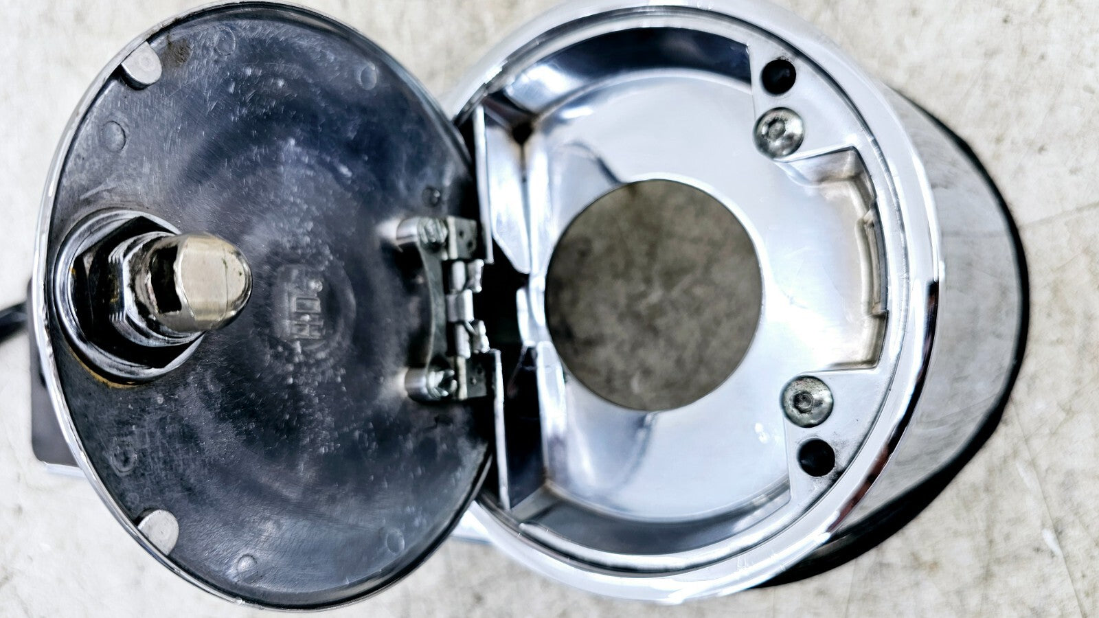 1998 HARLEY FLH ELECTRA GLIDE Gas Tank Console Dashboard Dash w/ Cap Lid Live To