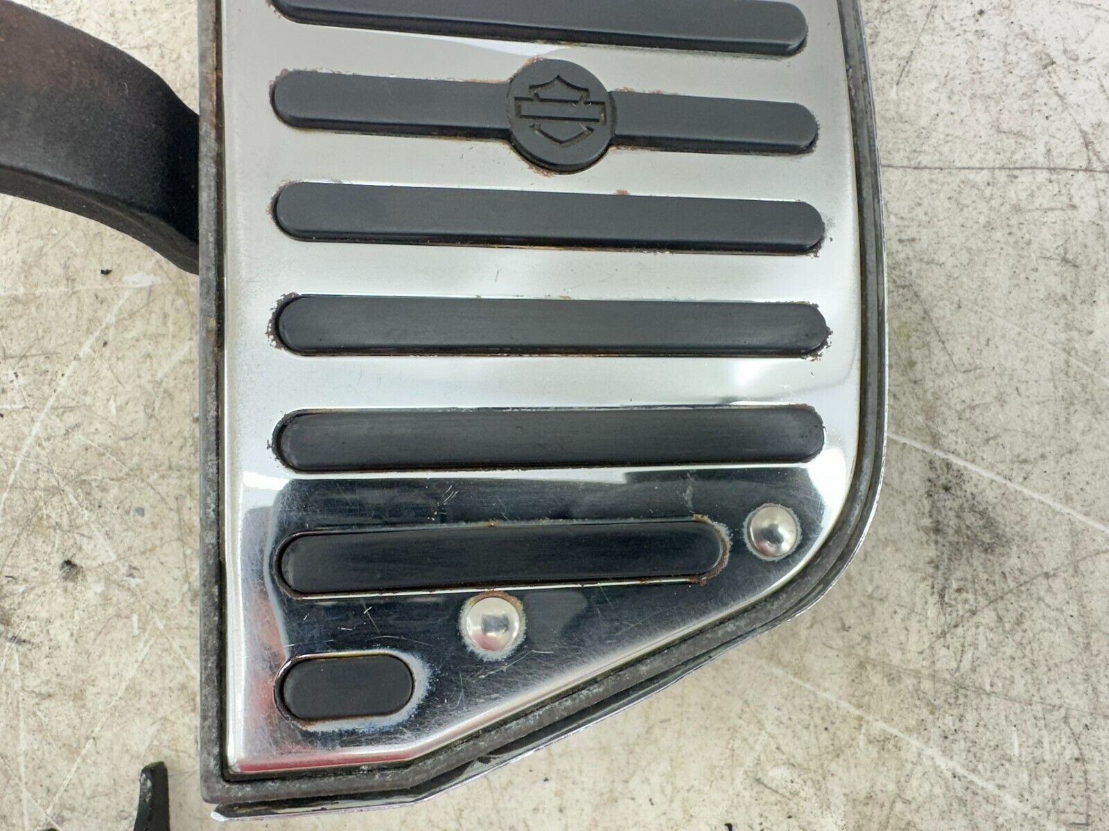 1995 HARLEY SOFTAIL OEM HD Passenger Floorboards Footrest W/ Hardware
