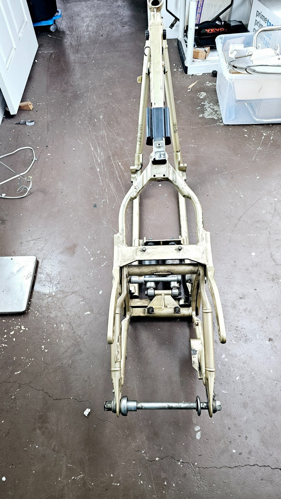 2003 HARLEY SOFTAIL DEUCE Frame Chassis Swingarm Shocks Straight