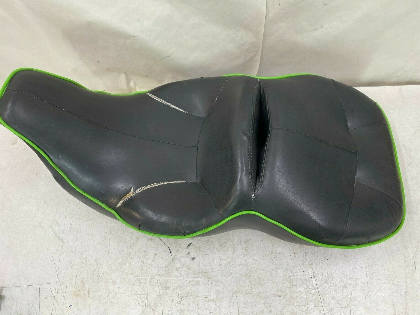 2002 HARLEY DAVIDSON FLH Electra Glide OEM HD Seat Saddle 2 UP Driver Passenger