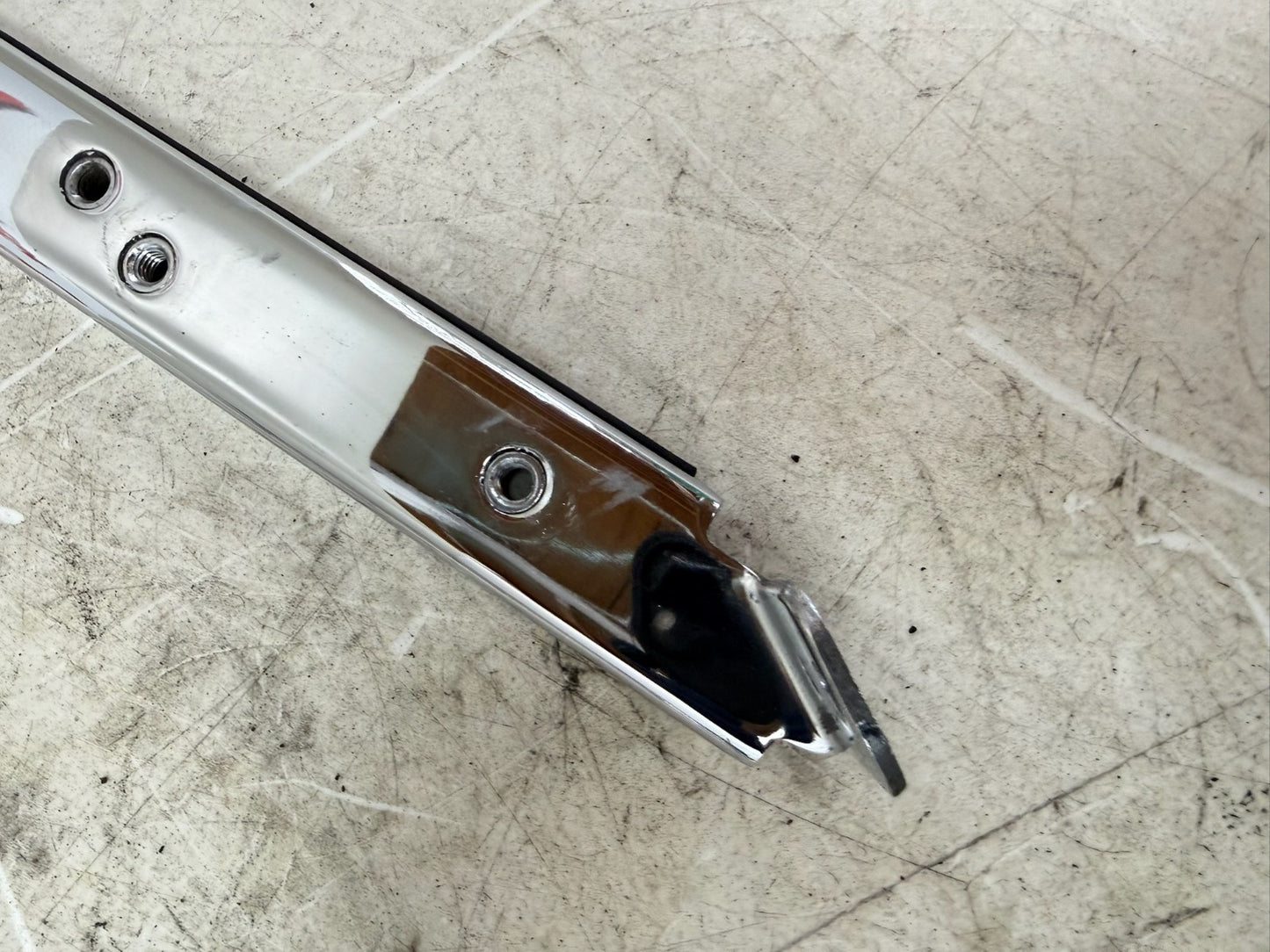 1995 HARLEY FLH ELECTRA GLIDE Rear Fender Frame Strut Arm Bars Chrome