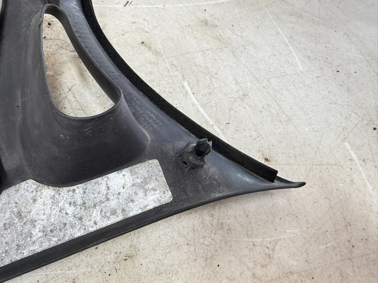 2002 Honda Goldwing GL1800 OEM Right Side Cover Panel Cowl Fairing