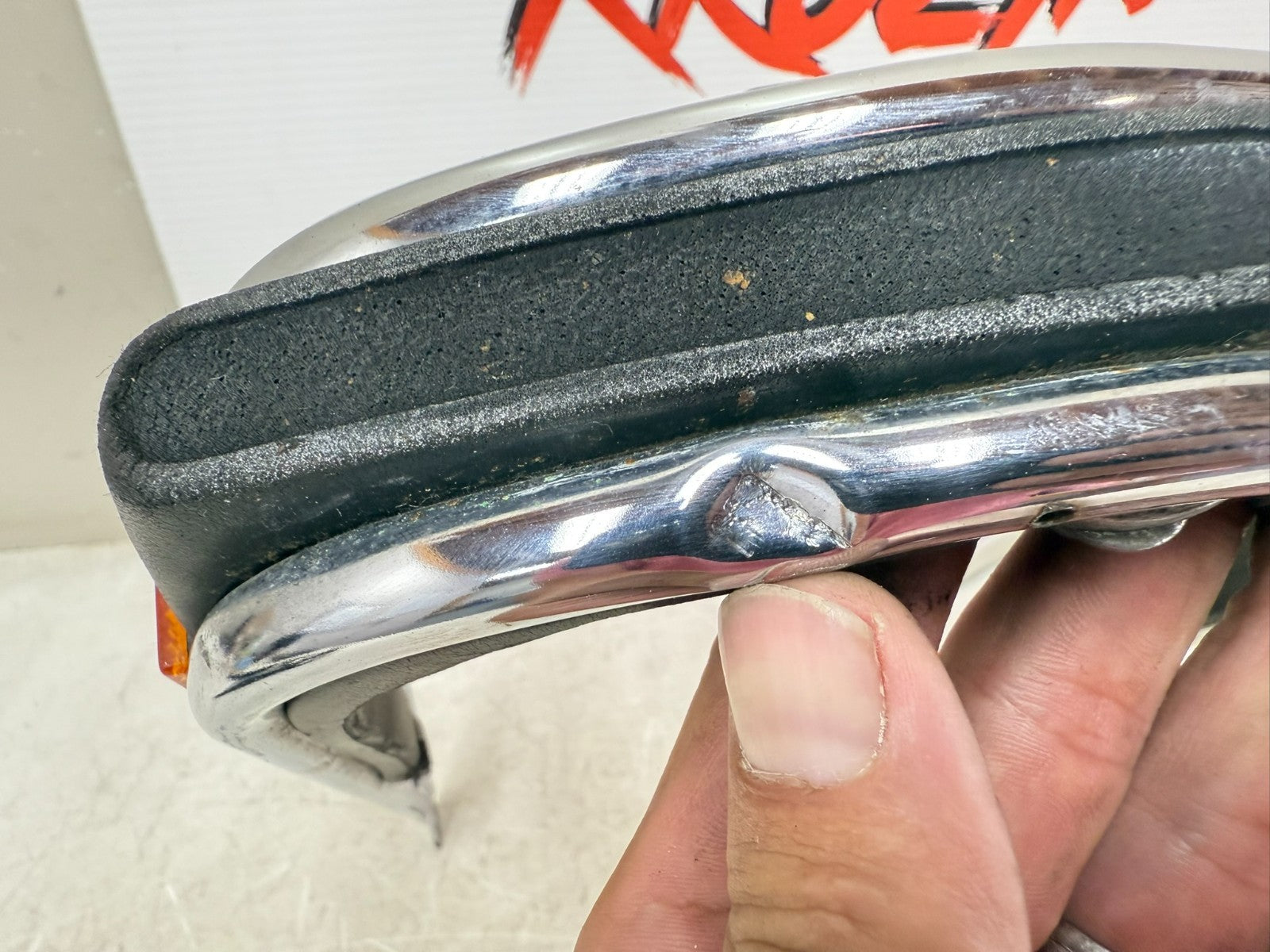 2003 HARLEY ELECTRA GLIDE Front Fender Bumper Trim Rail Guard w/ Reflector