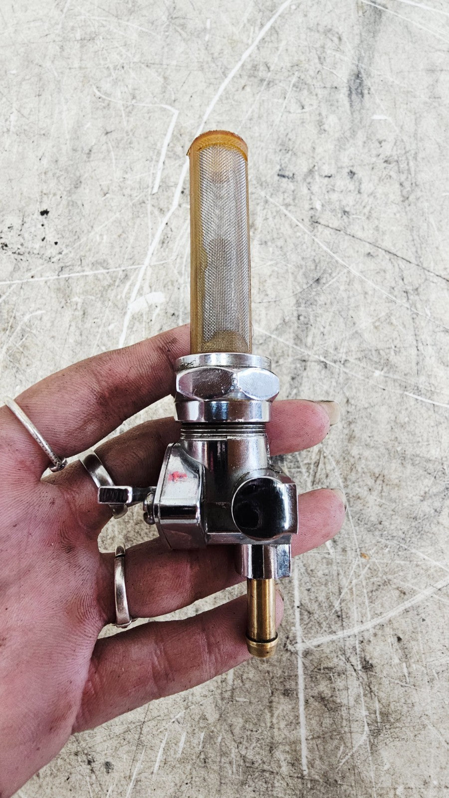 2001 Harley Davidson Sportster Fuel Gas Tank Petcock Shut-Off Valve