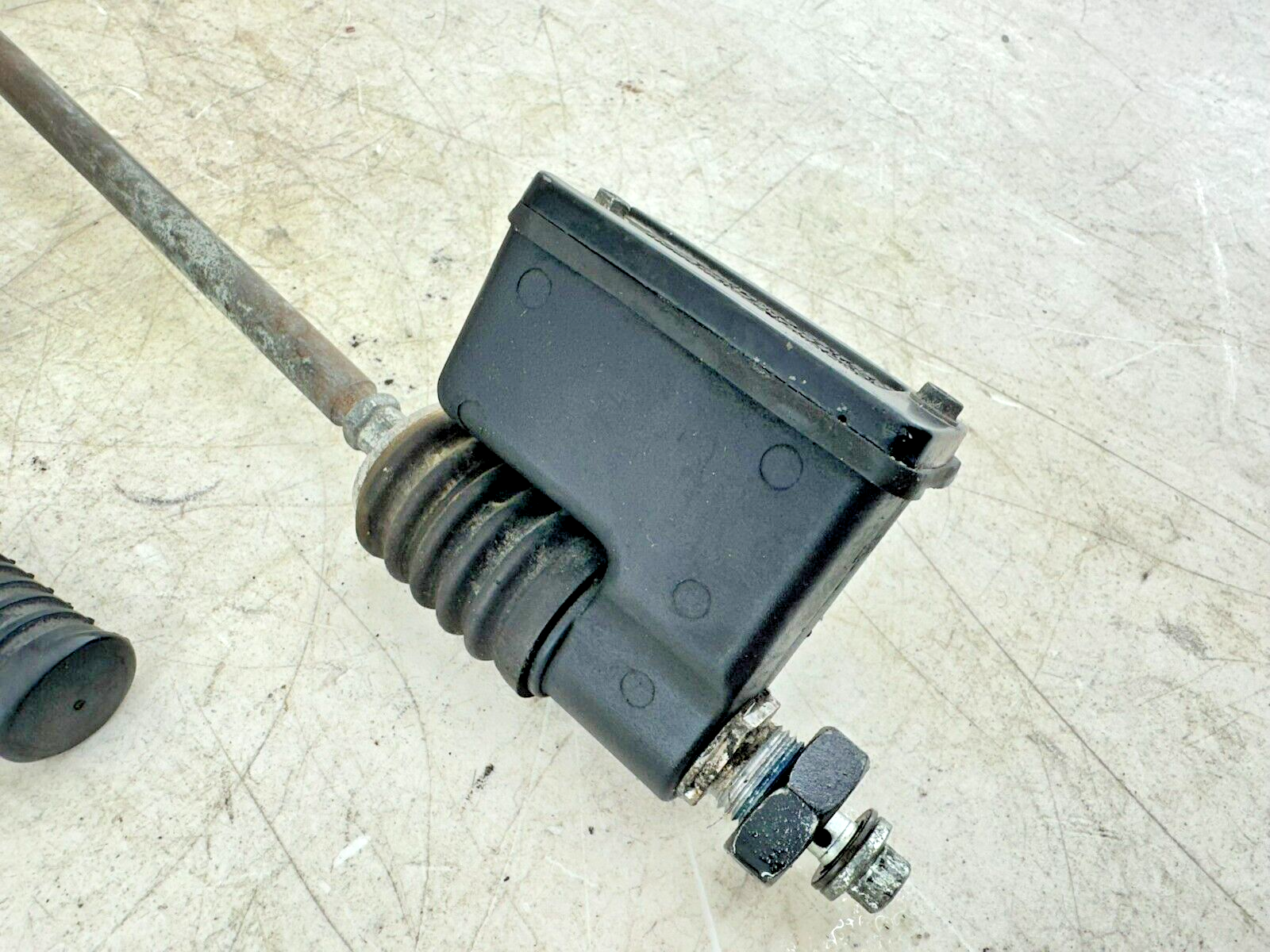2002 HARLEY DYNA LOW RIDER OEM HD Mid Controls Shift Lever Brake Pedal + Linkage
