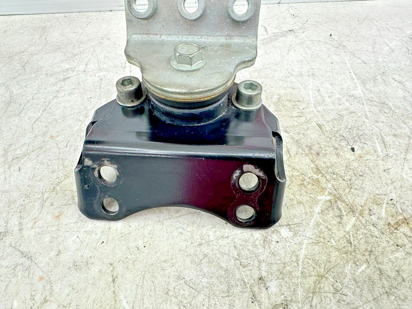 2003 Harley Davidson V Rod VRSCA Rubber Engine Motor Mount
