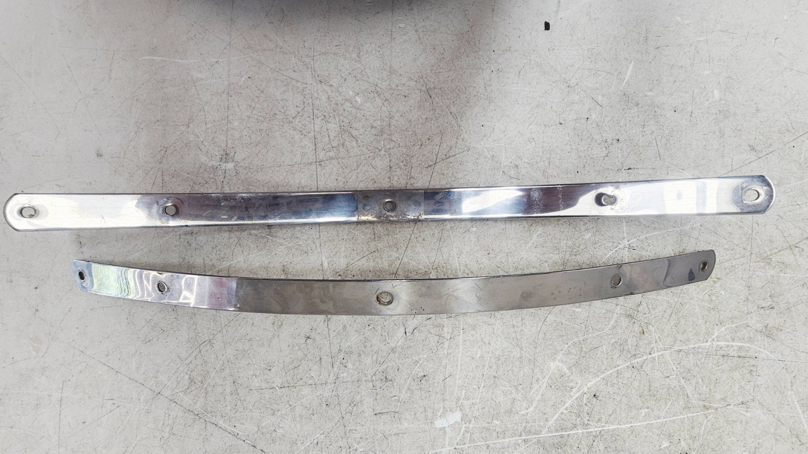 2000 HARLEY DAVIDSON FLH ROADKING Windshield Windscreen Bracket w/ Hardware