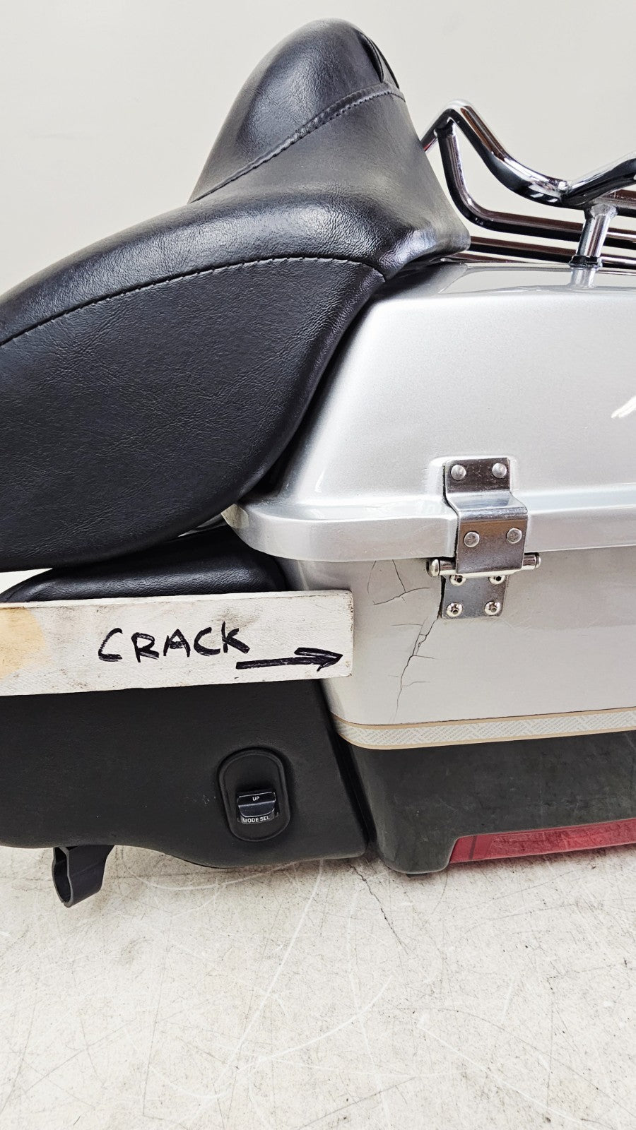 2003 HARLEY ELECTRA GLIDE Trunk Tour Pack Top Box Silver Black 100 Anniversary