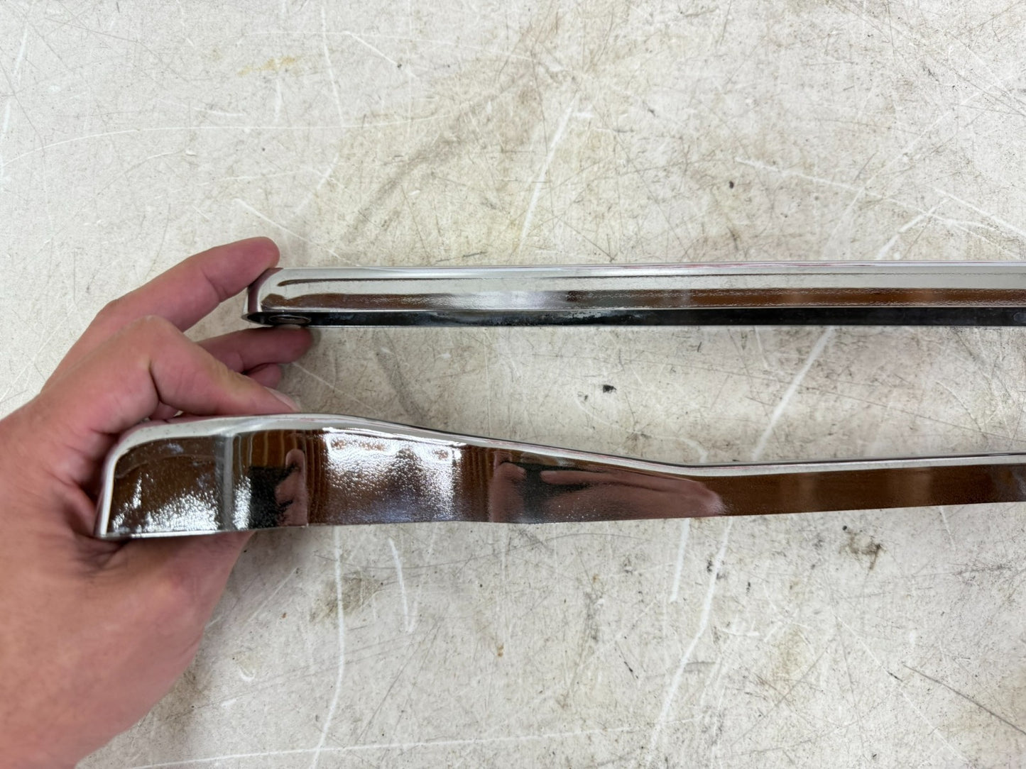 2003 HARLEY DYNA WIDE GLIDE Rear Fender Frame Chrome Strut Arm Bars