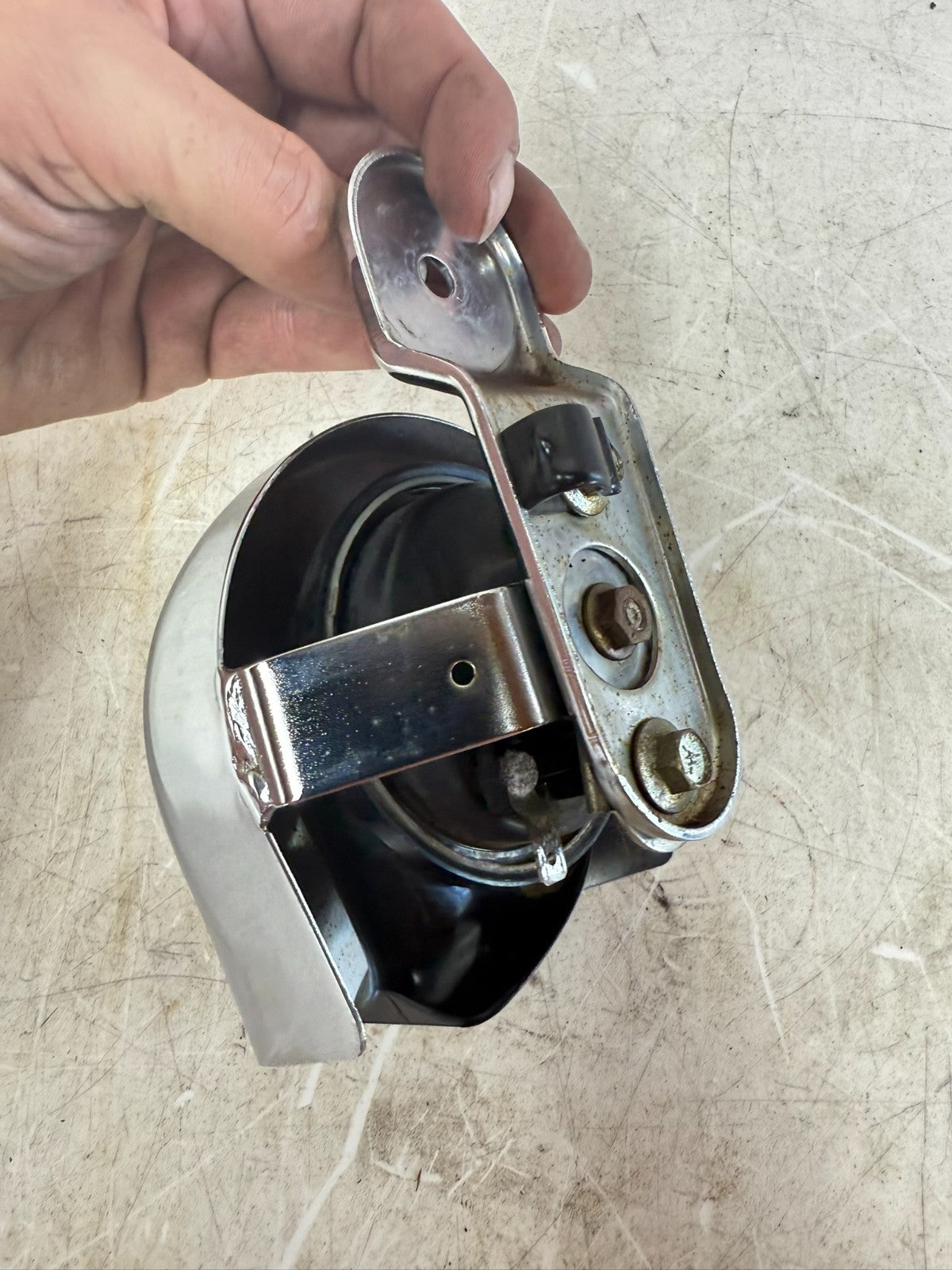 2003 Harley Davidson Sportster Horn & Chrome Cover
