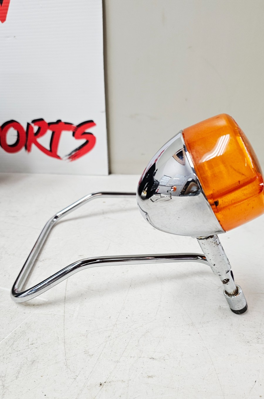 1997 HARLEY DYNA OEM HD Leather Saddlebag & Support Arm Bars Turn Signal Light