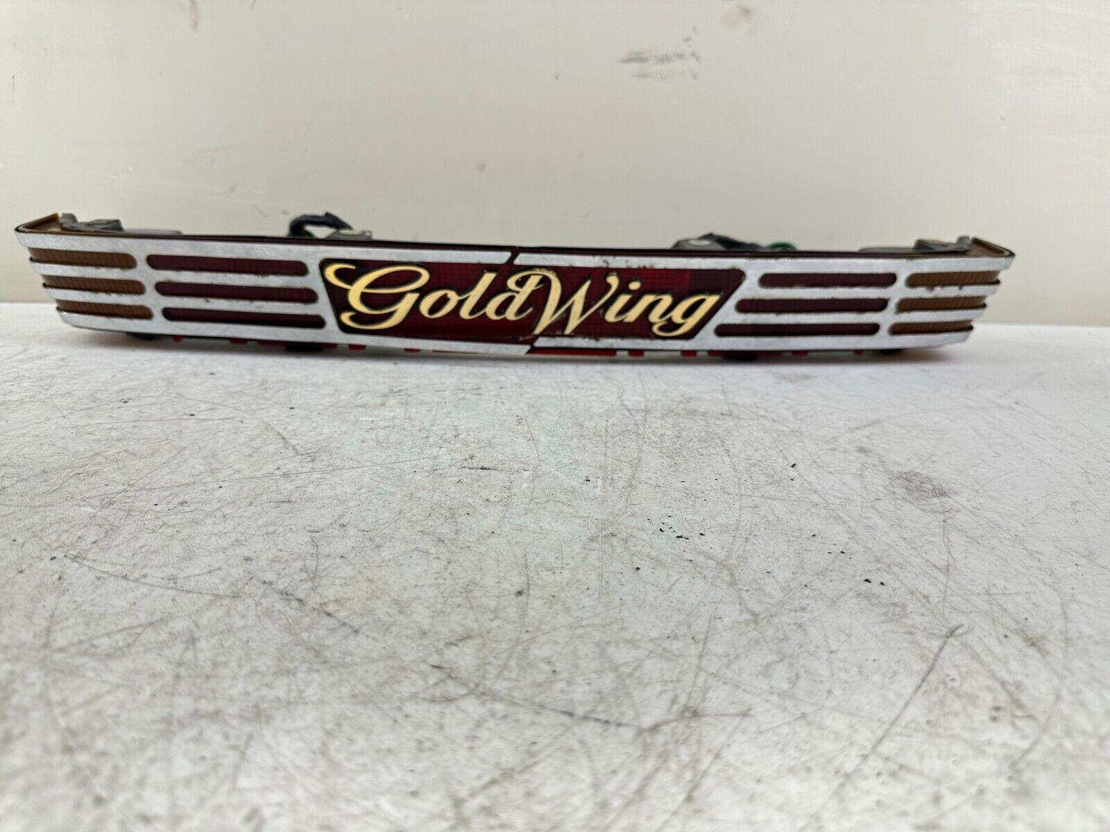 88-00 HONDA GOLDWING GL1500 TRUNK REAR BRAKE TURN SIGNAL LIGHT BAR