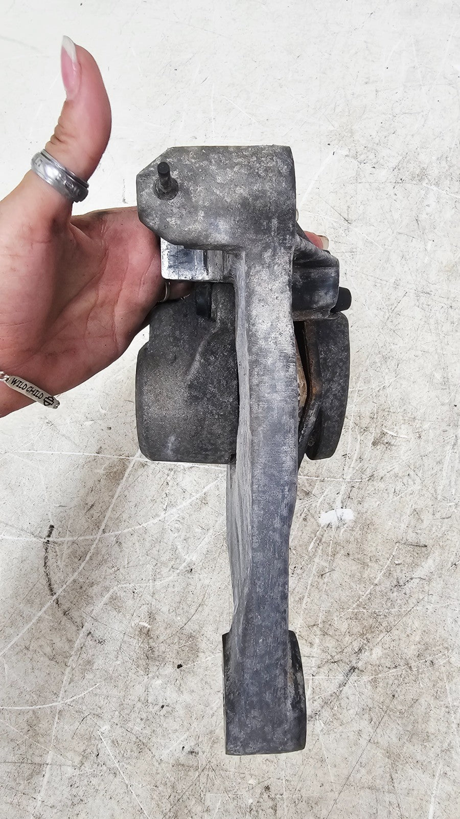 1996 HARLEY FLH ELECTRA GLIDE OEM Rear Brake Caliper w/ Mount Bracket