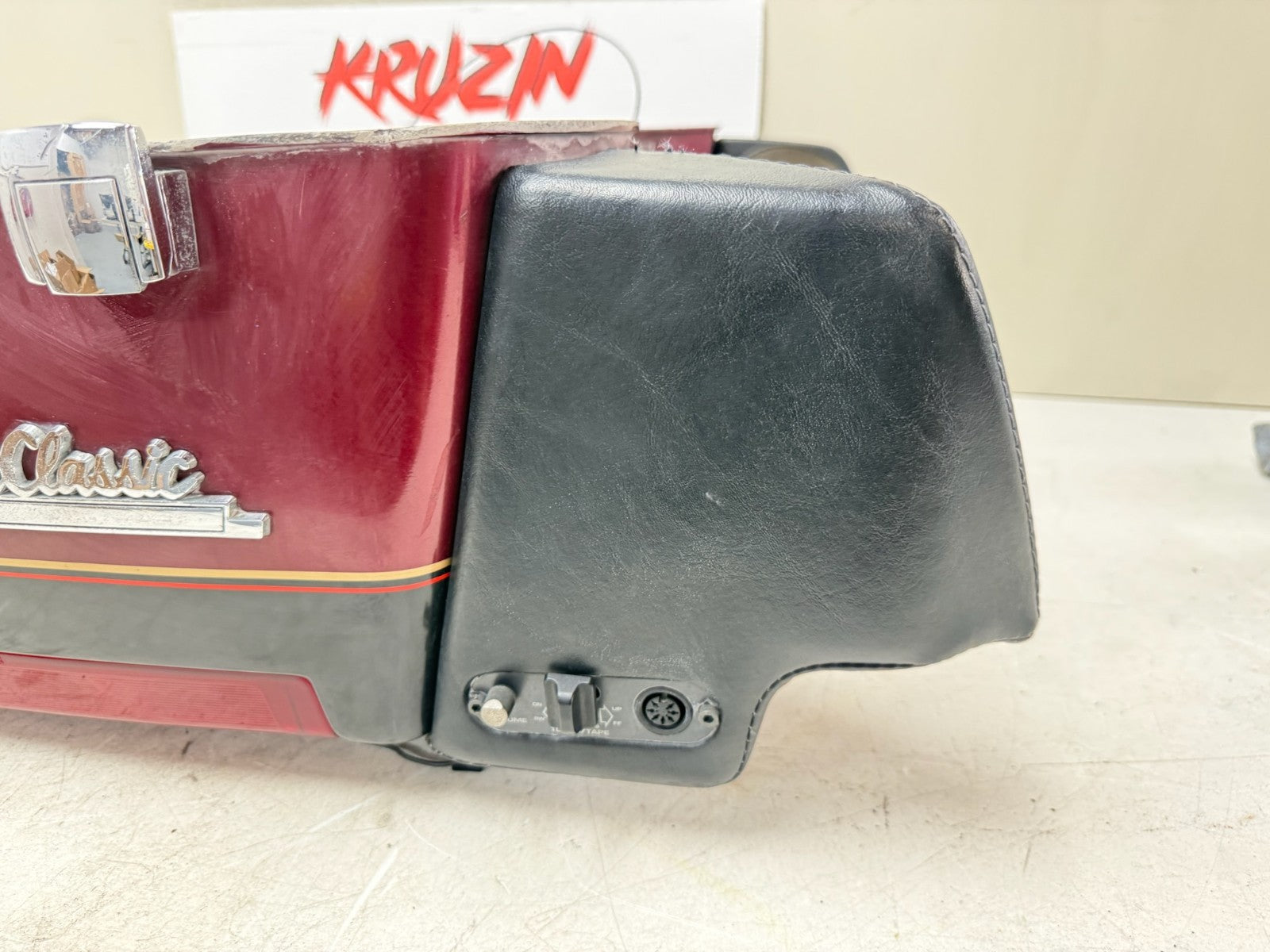 1995 HARLEY FLH ELECTRA GLIDE Trunk Tour Pack Rear Lower Storage Box