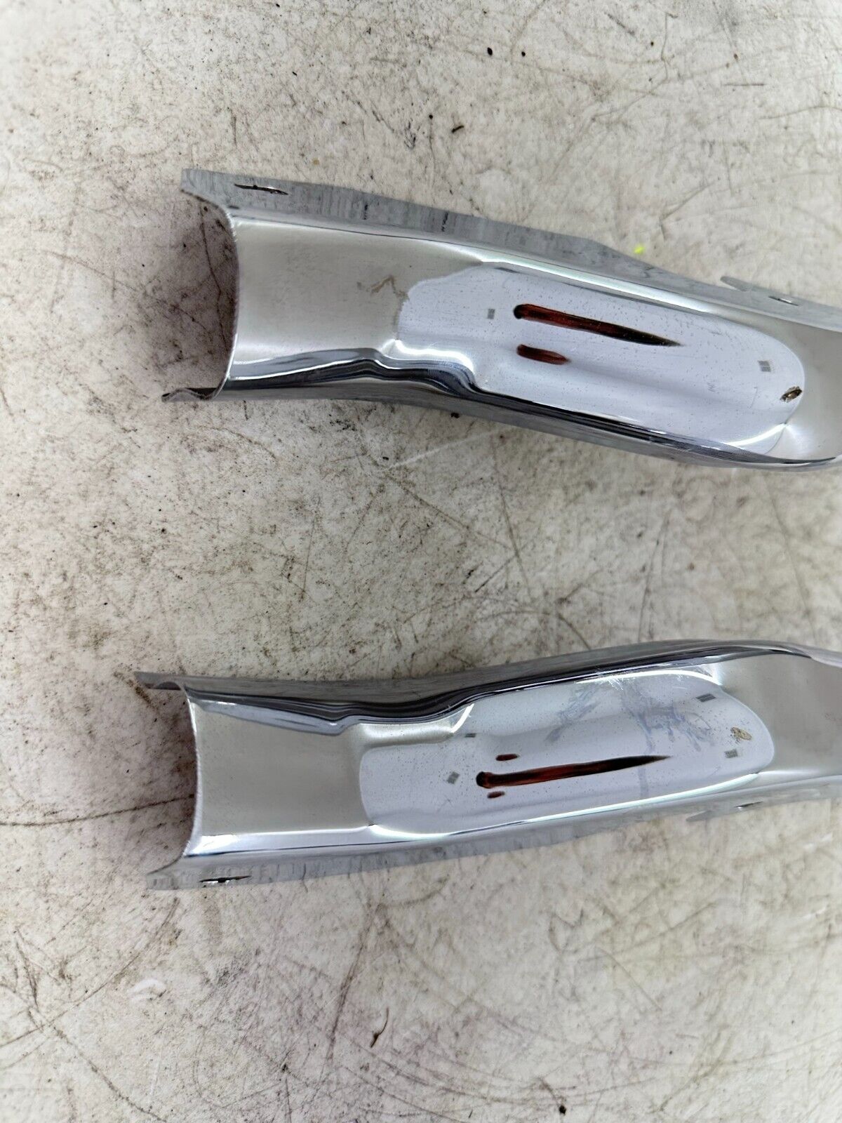 2004 HARLEY FLH ELECTRA GLIDE Chrome Rear Frame Strut Arm Covers