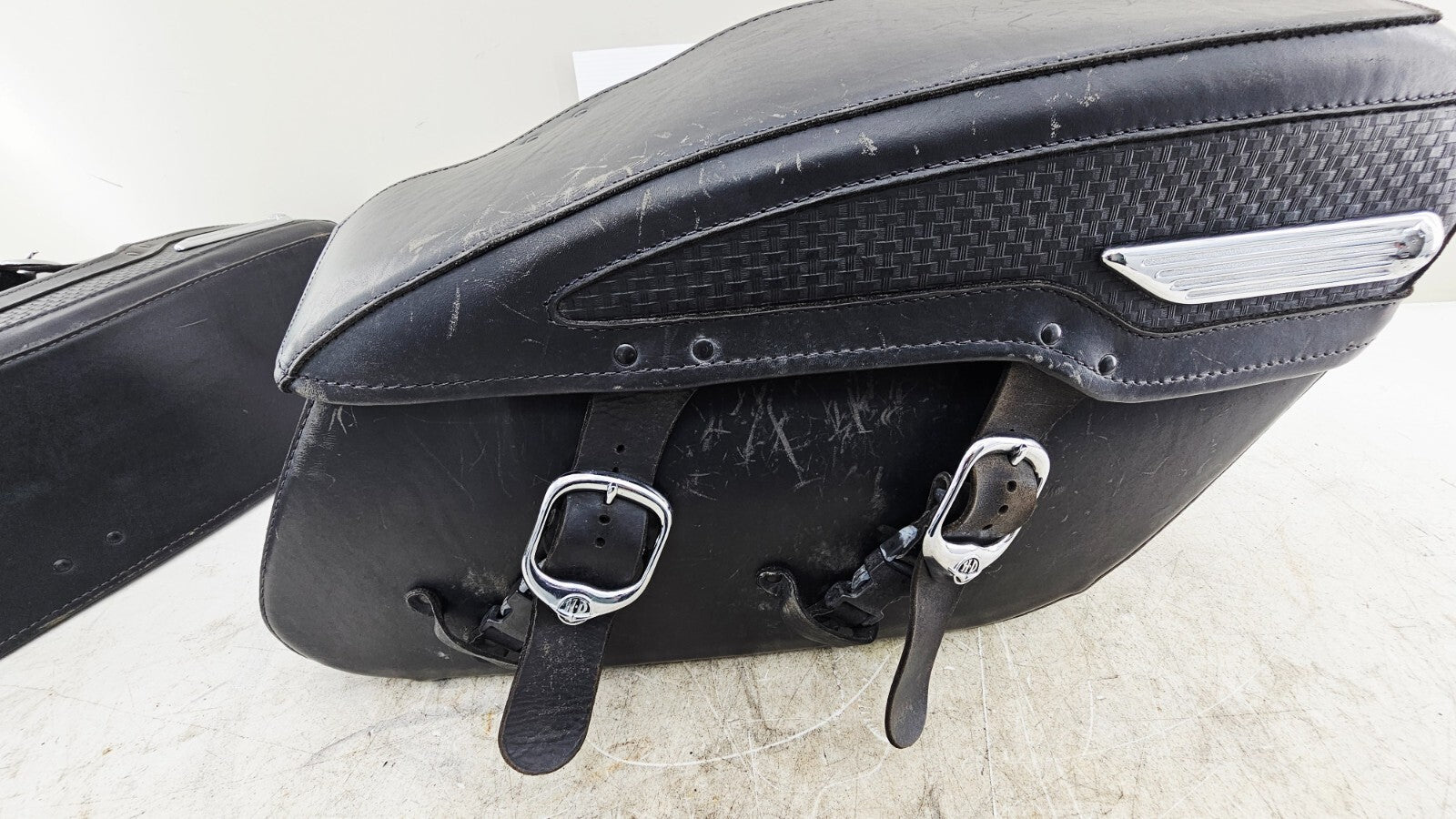 2000 HARLEY FLH ROADKING Left Right Saddlebags OEM