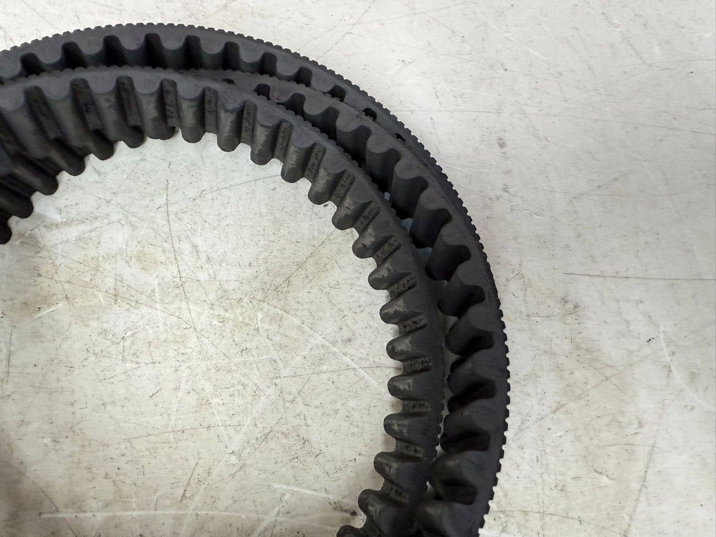 2003 HARLEY DYNA WIDE GLIDE OEM Final Drive Belt 133 Tooth