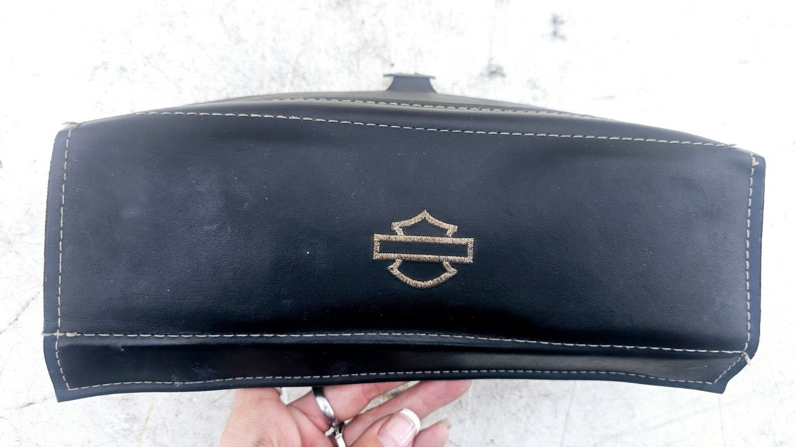 2002 HARLEY ELECTRA GLIDE OEM HD Leather Windshield Storage Bag