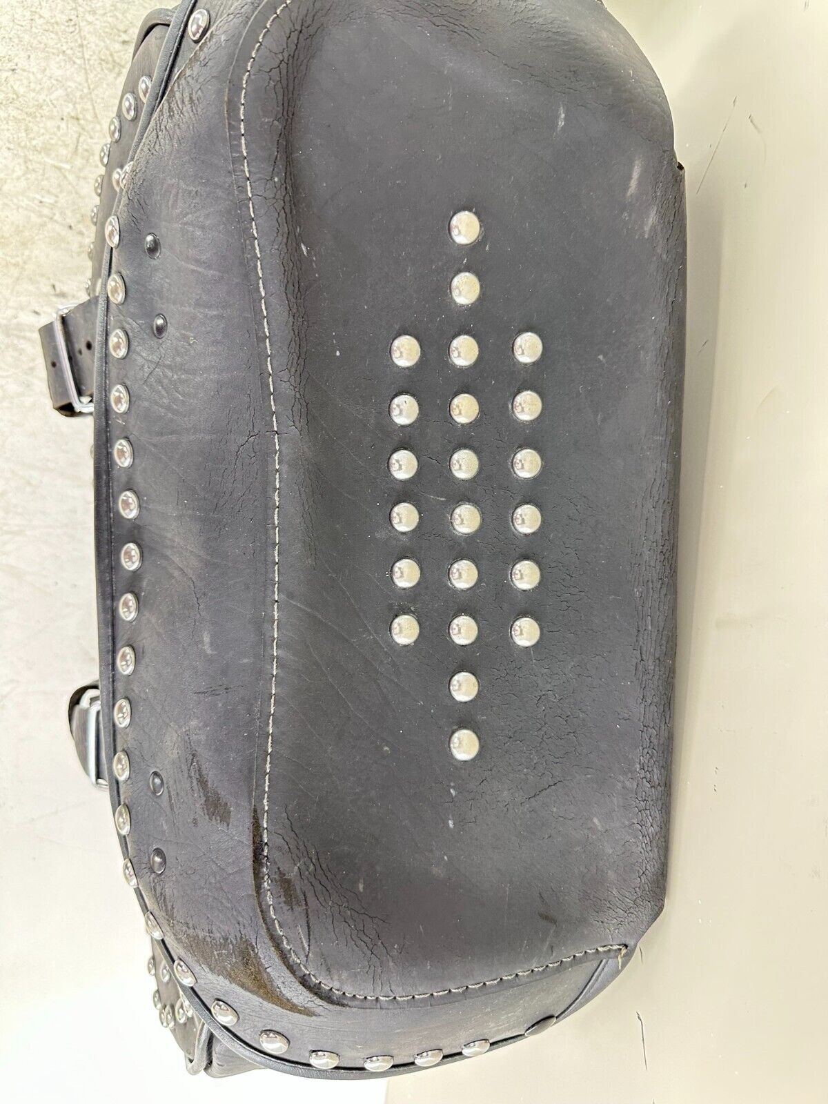 2003 HARLEY DAVIDSON SOFTAIL OEM HD Studded Leather Saddlebags Right Left