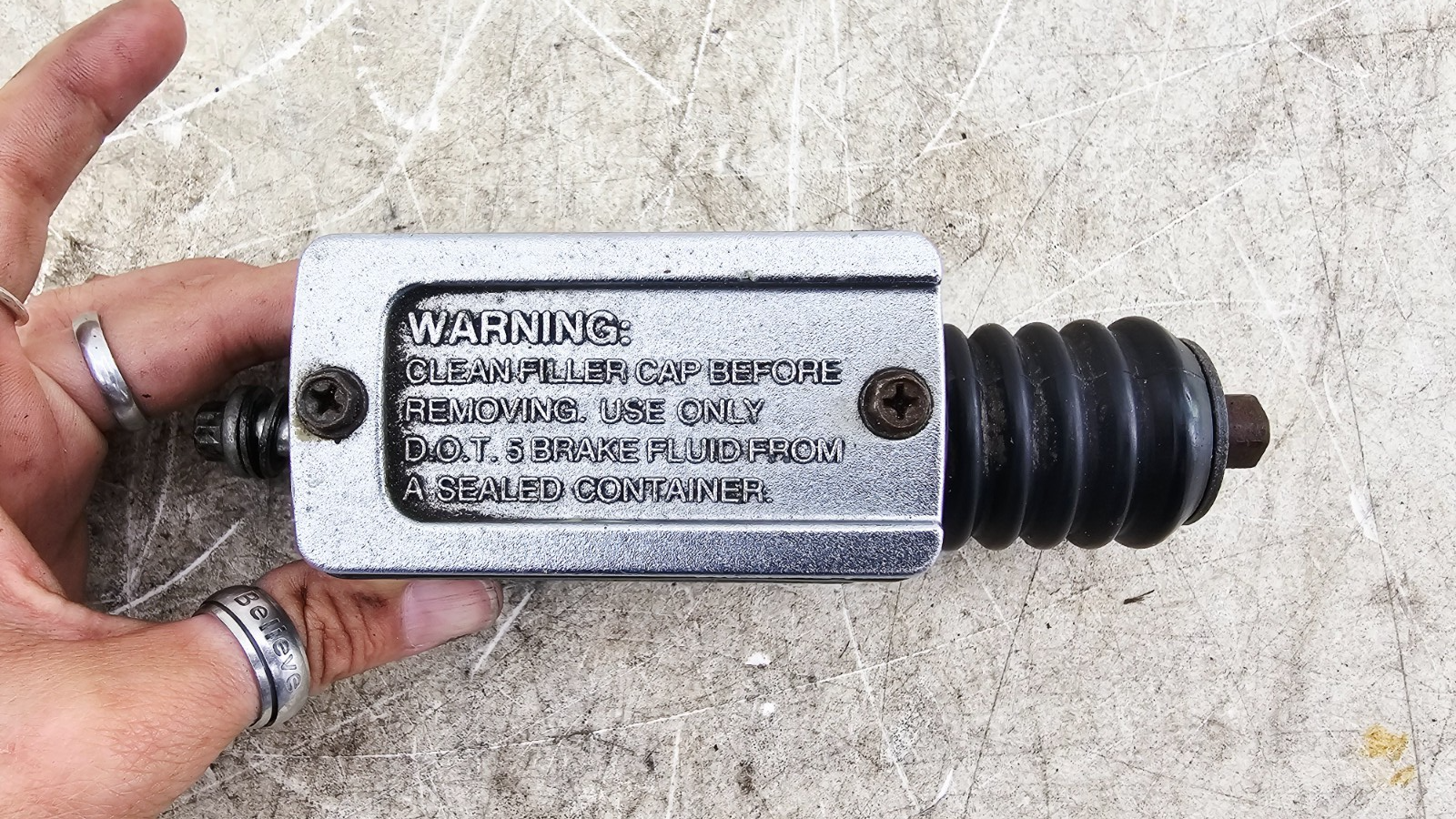 2000 Harley Davidson Sportster Rear Foot Brake Master Cylinder Reservoir