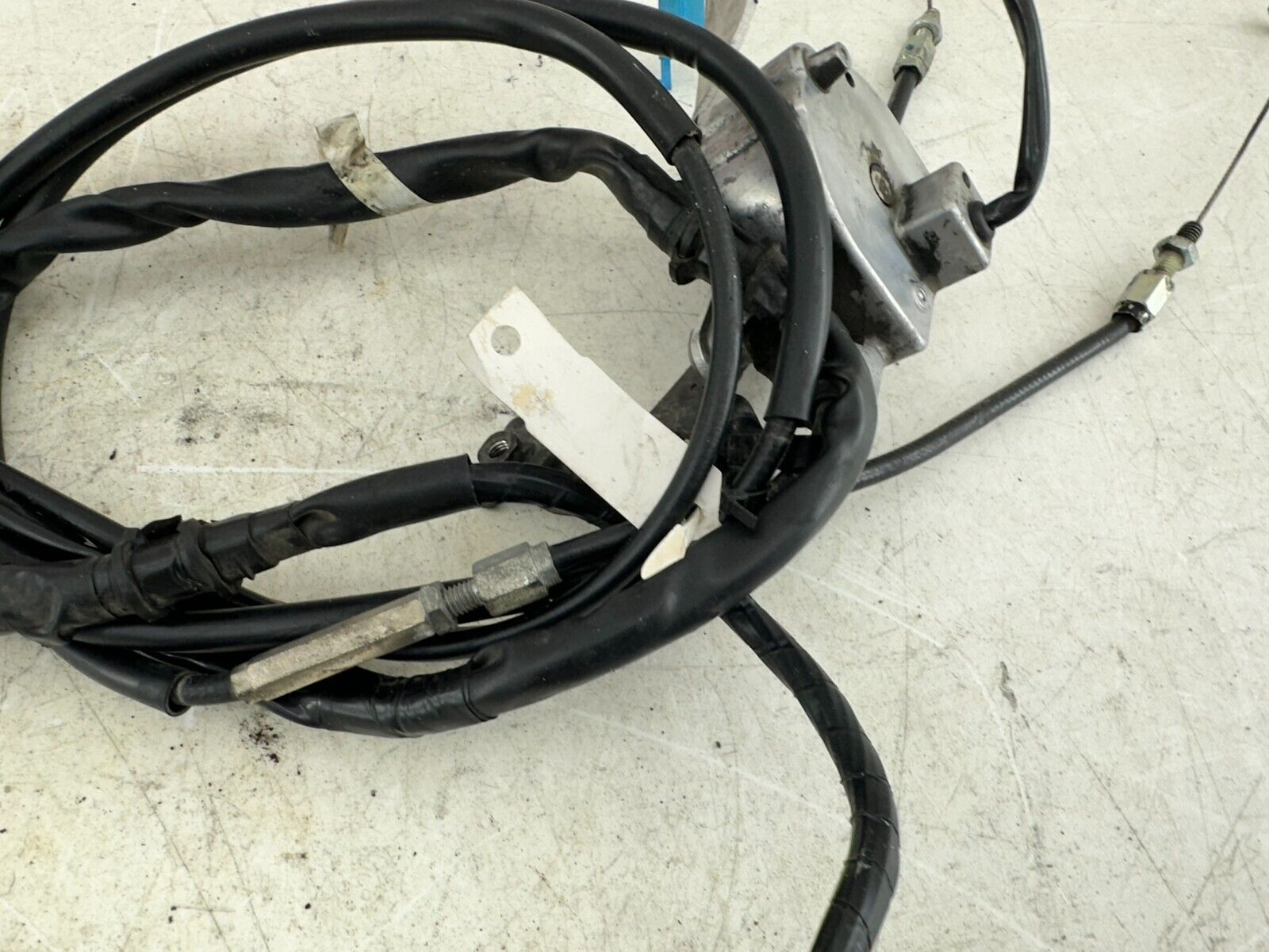 2004 Honda Goldwing GL1800 Right Hand Throttle Controls Switch Button + Cable