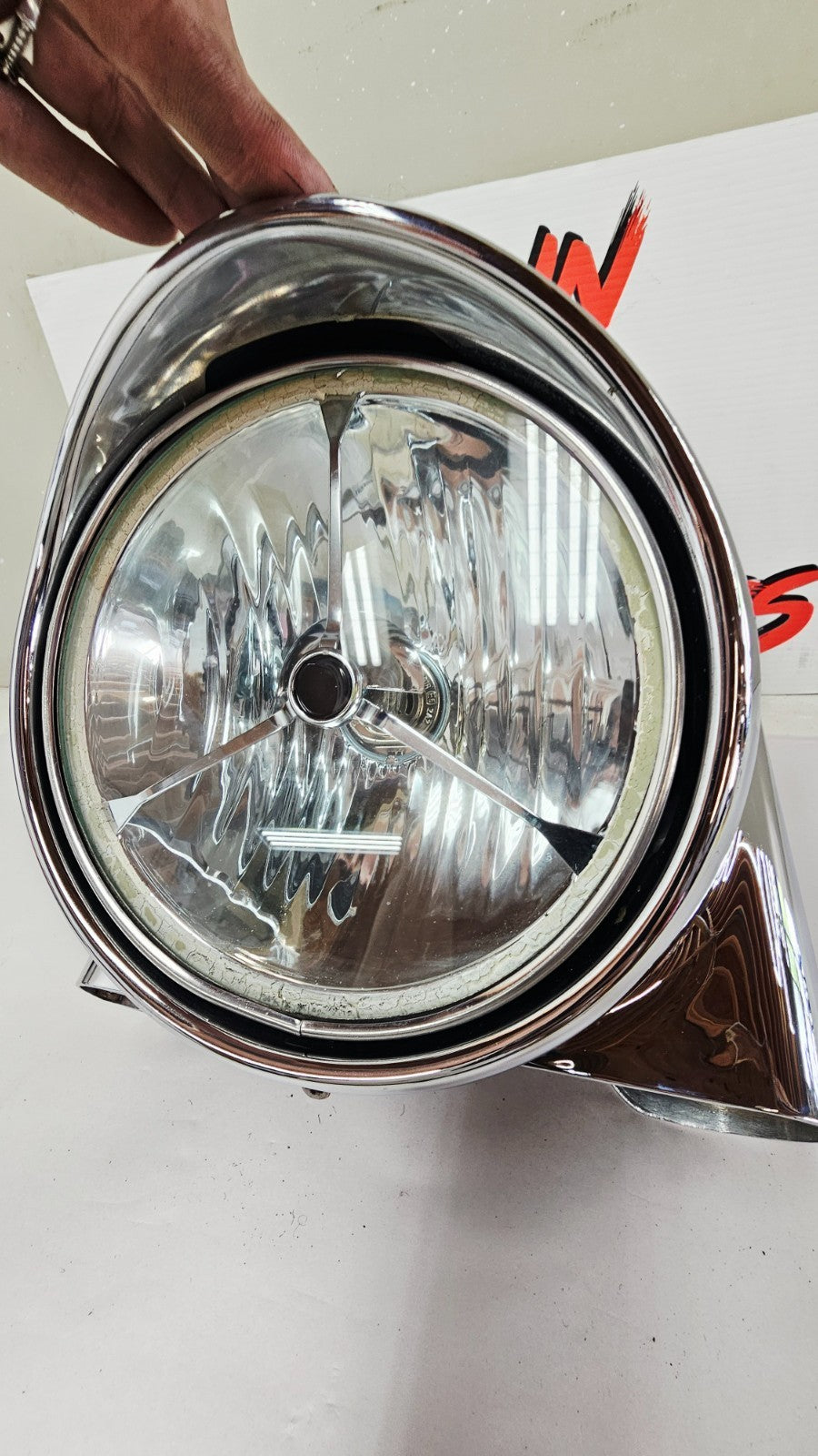1995 HARLEY SOFTAIL FATBOY OEM Chrome 7" Headlight Nacelle Housing Shroud Lamp