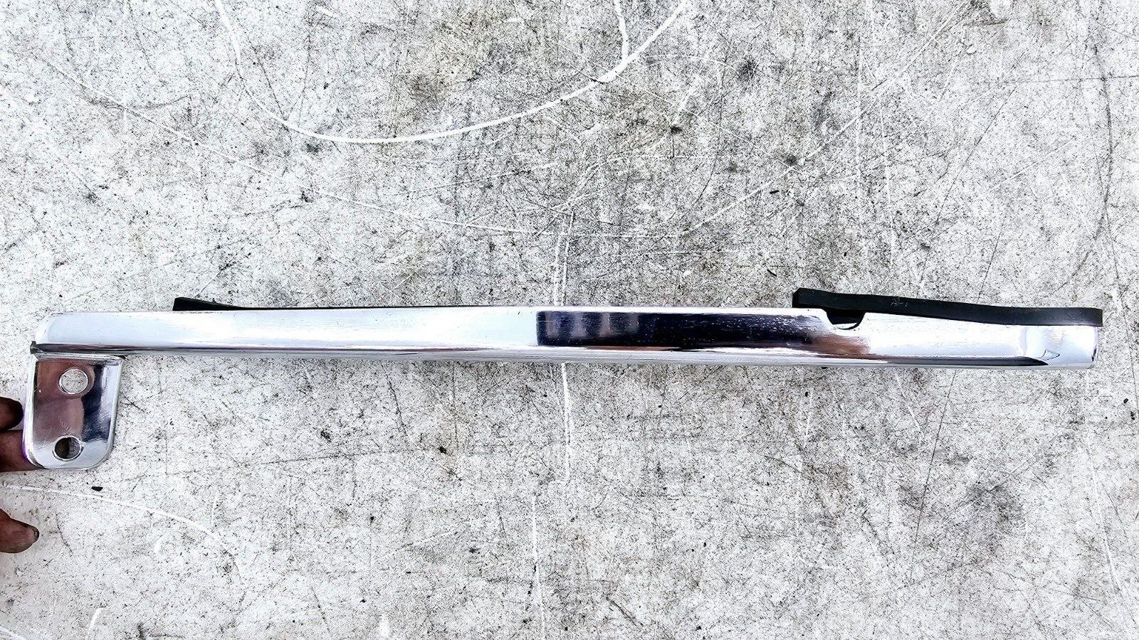 1994 HARLEY FLH ELECTRA GLIDE Left Right Chrome Saddlebag Guard Frame Bracket